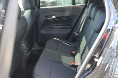 Jeep Avenger 1.2 turbo Summit fwd 100cv (9)
