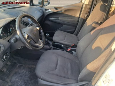 Ford Transit Courier 1.5 TDCi 100CV  Titanium (10)
