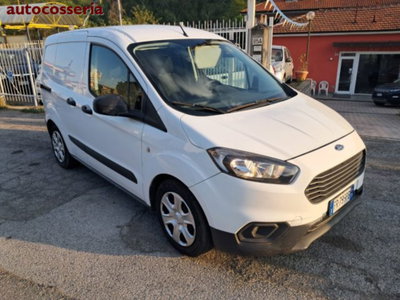 Ford Transit Courier 1.5 TDCi 100CV  Titanium (2)