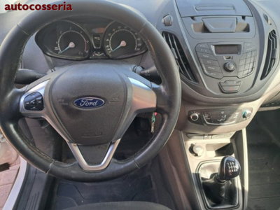 Ford Transit Courier 1.5 TDCi 100CV  Titanium (6)