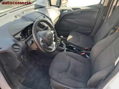 Ford Transit Courier 1.5 TDCi 100CV  Titanium (8)
