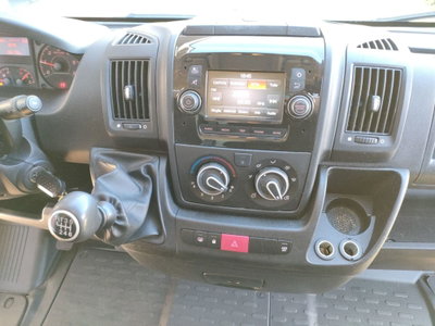 Peugeot Boxer Furgone 330 2.2 BlueHDi 140 S&S PC-TN Furgone Premium (12)