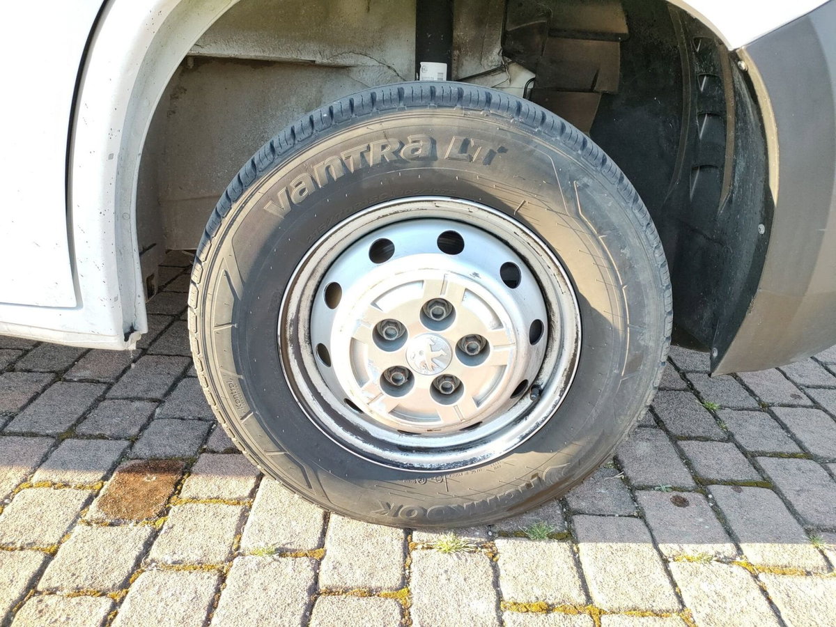 Peugeot Boxer Furgone 330 2.2 BlueHDi 140 S&S PC-TN Furgone Premium (17)