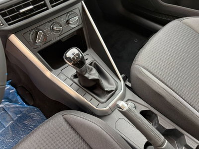 Volkswagen Polo 1.0 tsi Life 95cv (11)