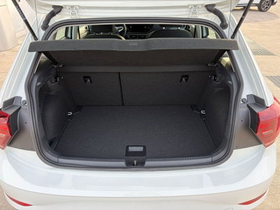 Volkswagen Polo 1.0 tsi Life 95cv (6)