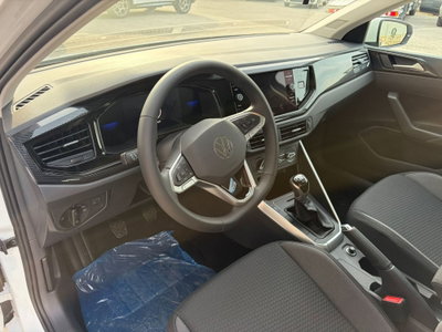 Volkswagen Polo 1.0 tsi Life 95cv (9)
