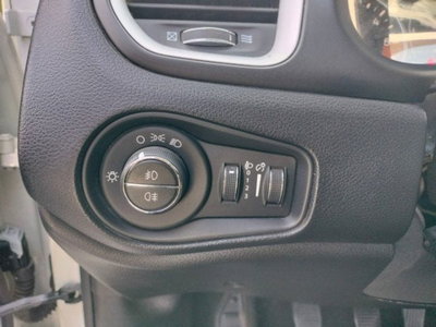 Jeep Renegade 2.0 Mjt 140CV 4WD Active Drive Longitude (11)