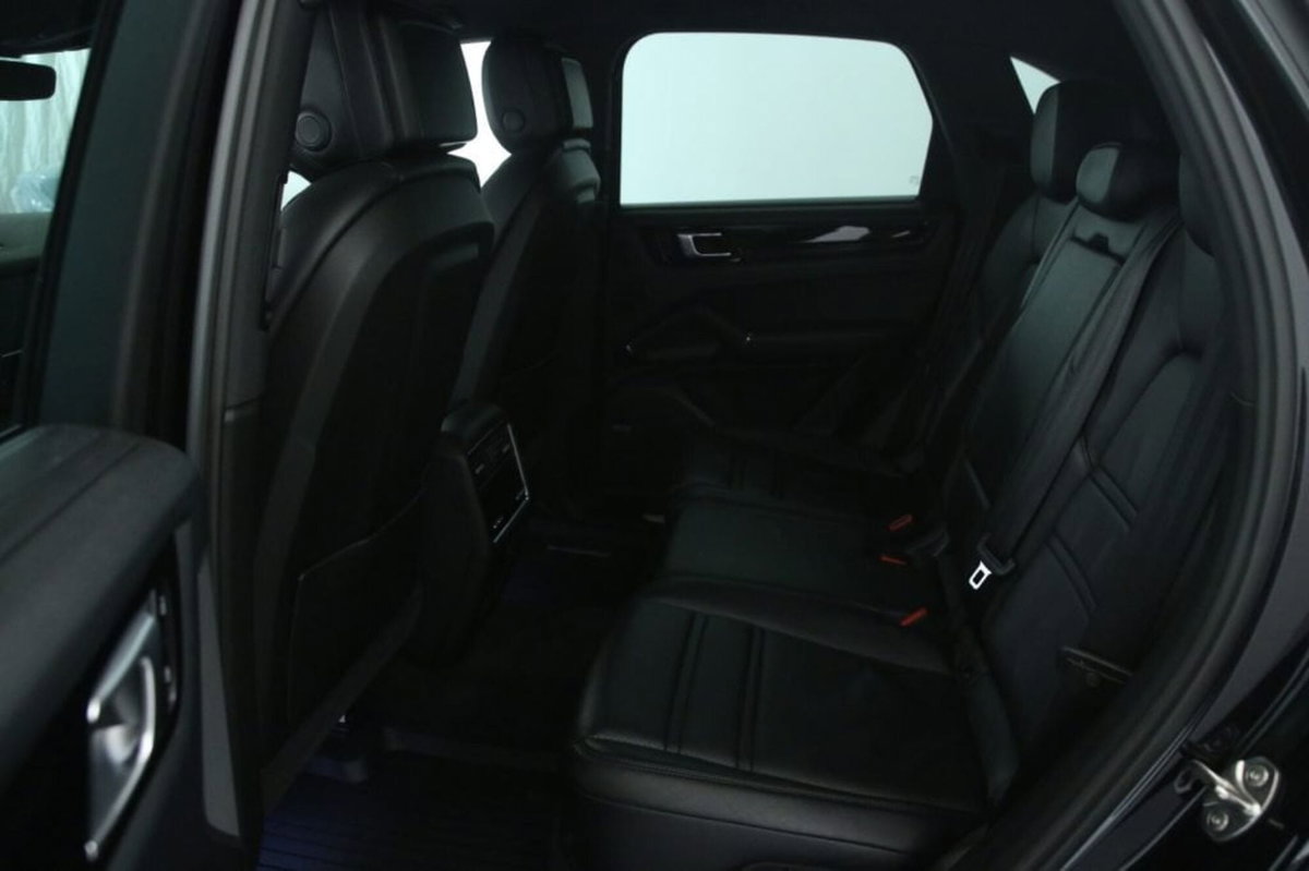 Porsche Cayenne 3.0 V6 E-Hybrid (8)