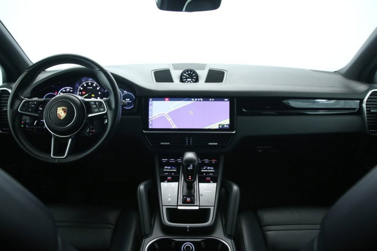 Porsche Cayenne 3.0 V6 E-Hybrid (9)