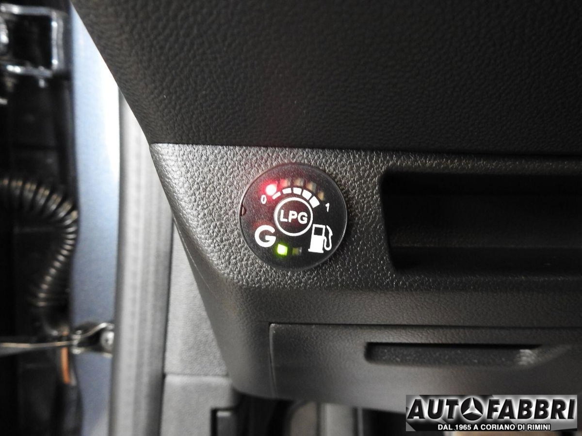Renault Clio TCe 12V 100 CV GPL 5 porte Zen (14)