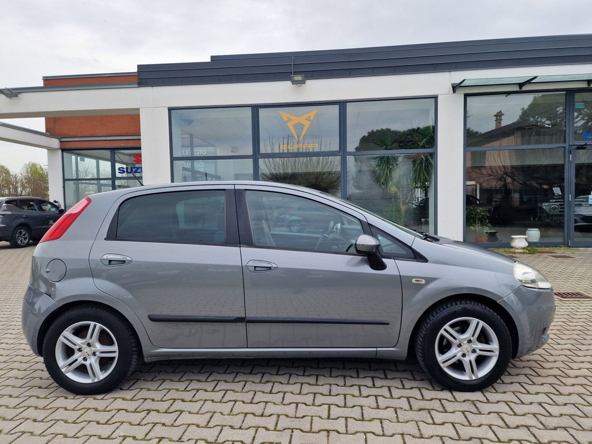 Fiat Grande Punto 1.4 5 porte Active Natural Power (4)