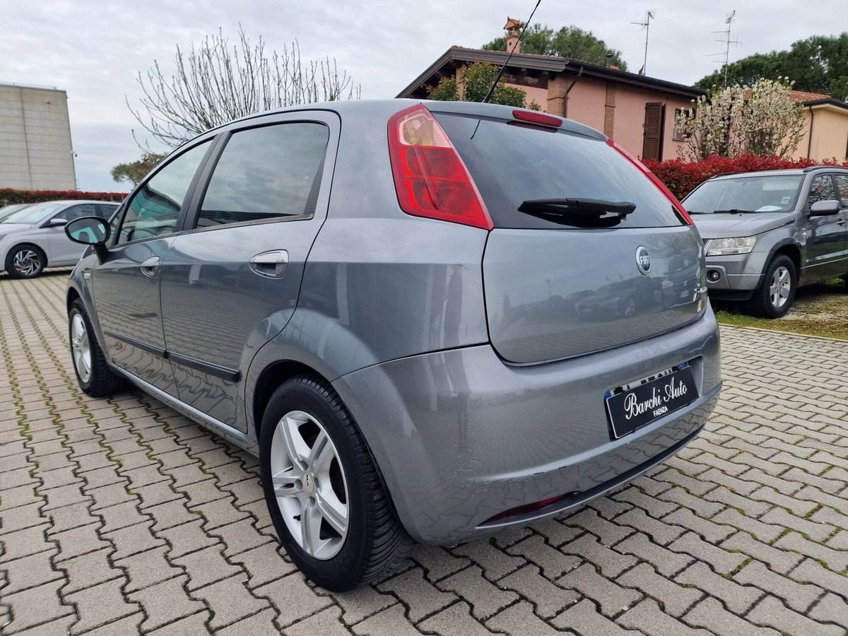 Fiat Grande Punto 1.4 5 porte Active Natural Power (6)