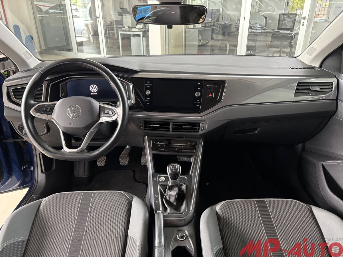 Volkswagen Polo 1.0 tsi Style 95cv (11)