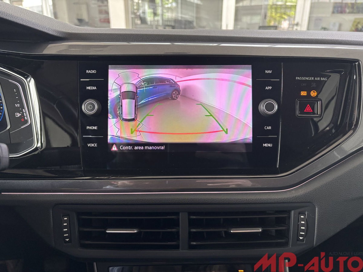 Volkswagen Polo 1.0 tsi Style 95cv (17)
