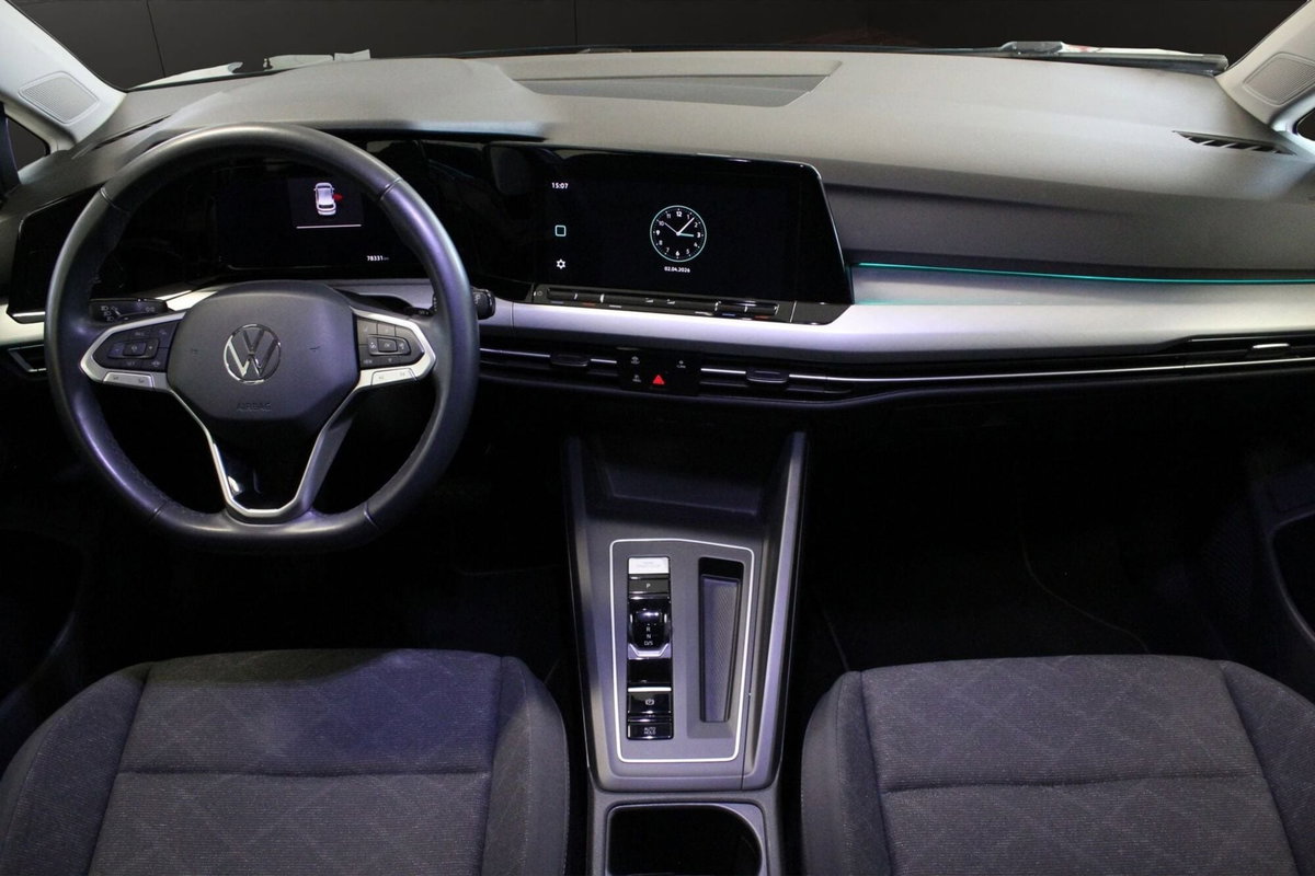 Volkswagen Golf 2.0 TDI DSG SCR Life (17)