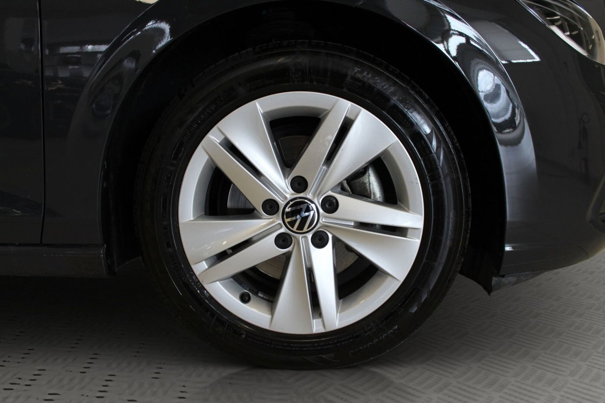 Volkswagen Golf 2.0 TDI DSG SCR Life (4)