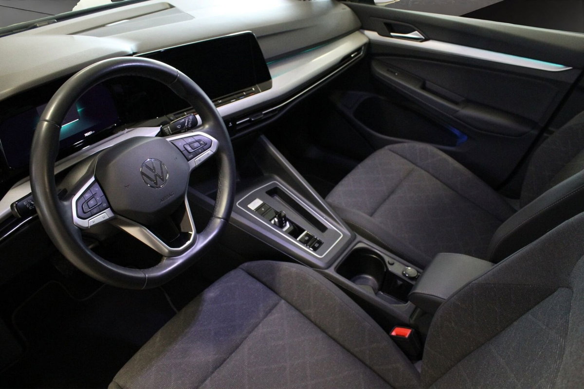 Volkswagen Golf 2.0 TDI DSG SCR Life (8)