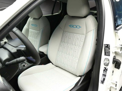 Fiat 600 1.2 hybrid La Prima II 145cv auto (9)