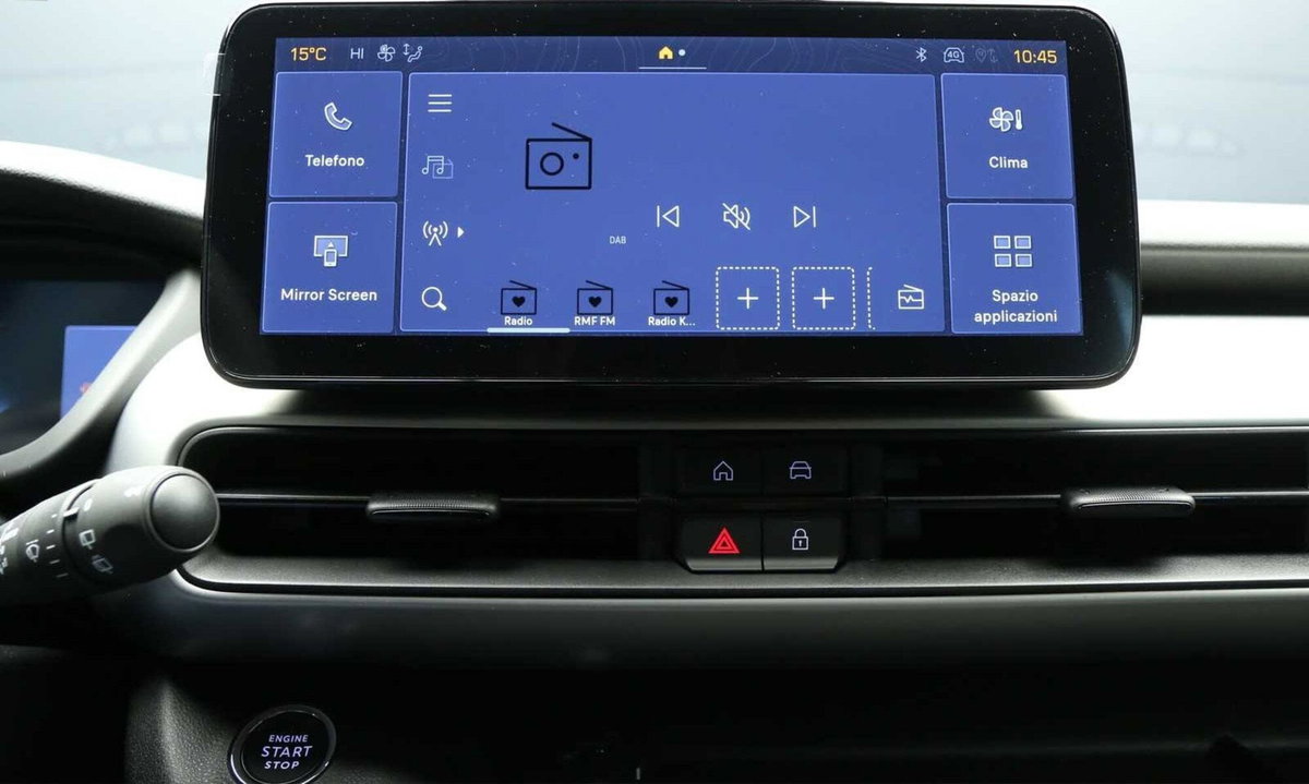Jeep Avenger 1.2 turbo e-hybrid mhev Upland 4xe 145cv edct6 (19)