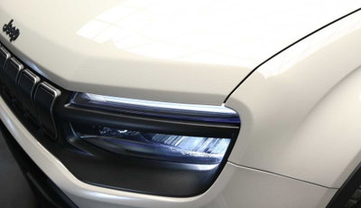Jeep Avenger 1.2 turbo e-hybrid mhev Upland 4xe 145cv edct6 (3)