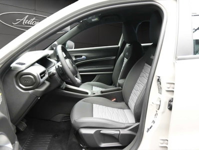 Jeep Avenger 1.2 turbo e-hybrid mhev Upland 4xe 145cv edct6 (8)