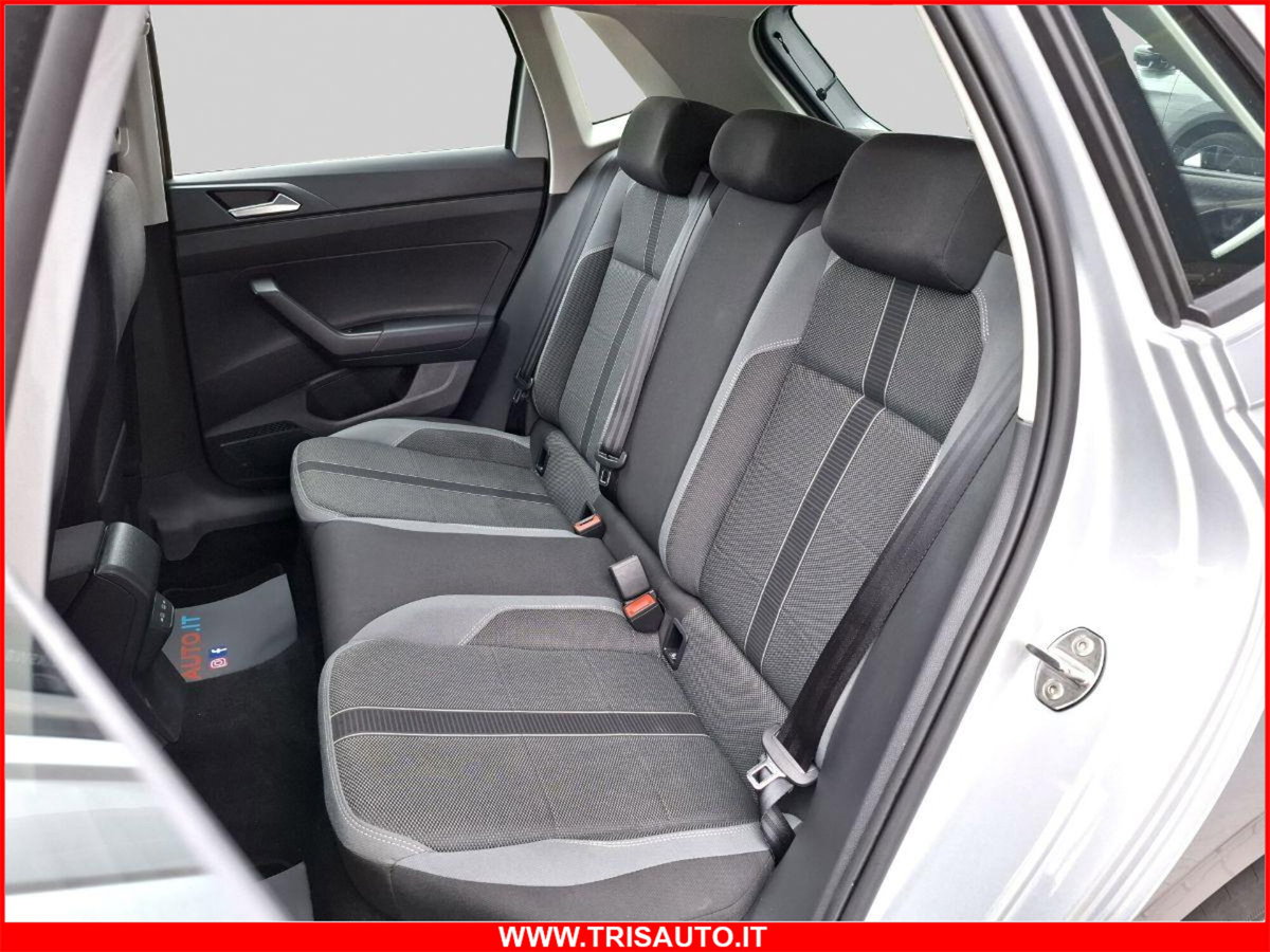 Volkswagen Polo 1.0 tsi Style 95cv (11)