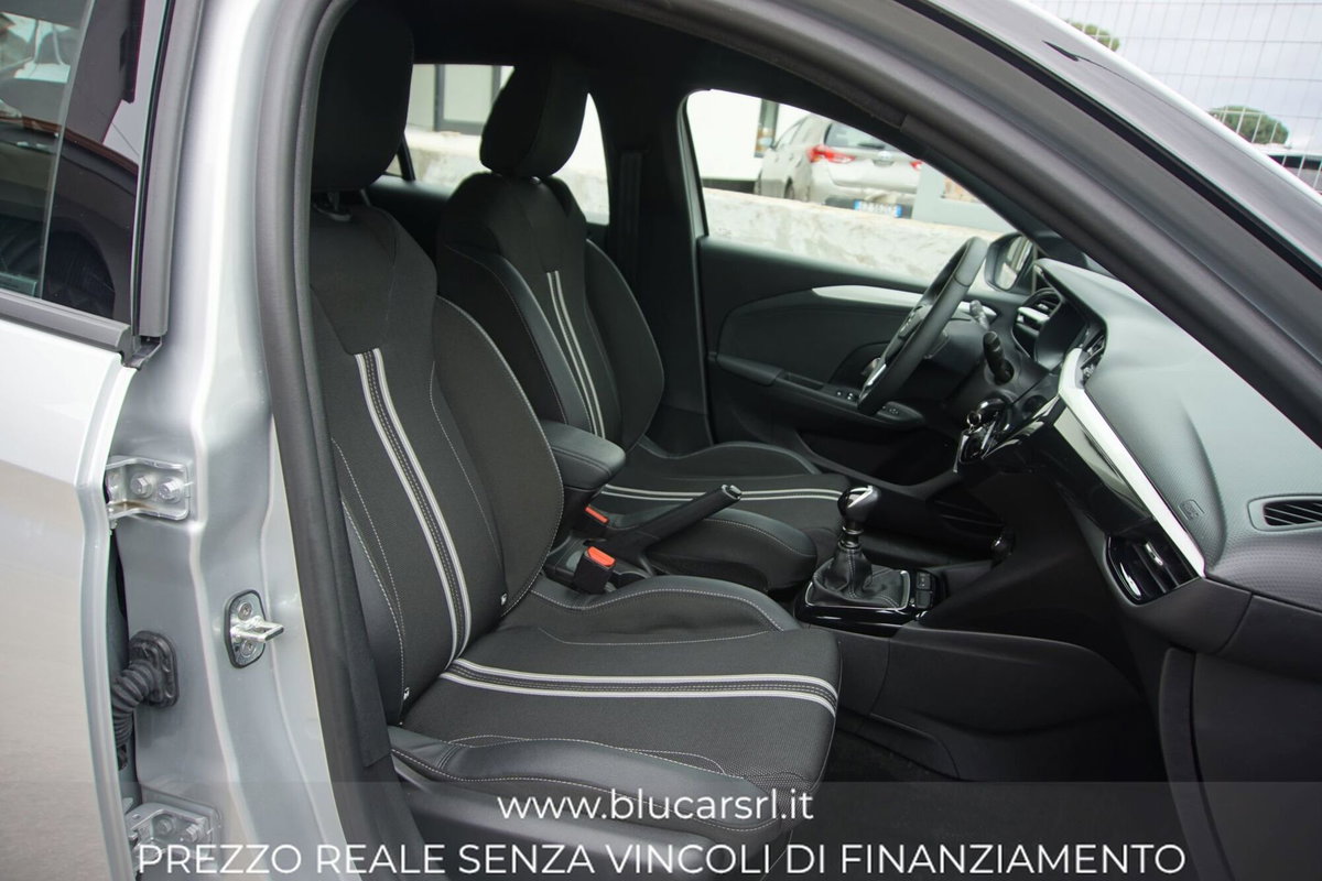 Opel Corsa 1.2 100 CV GS Line (11)