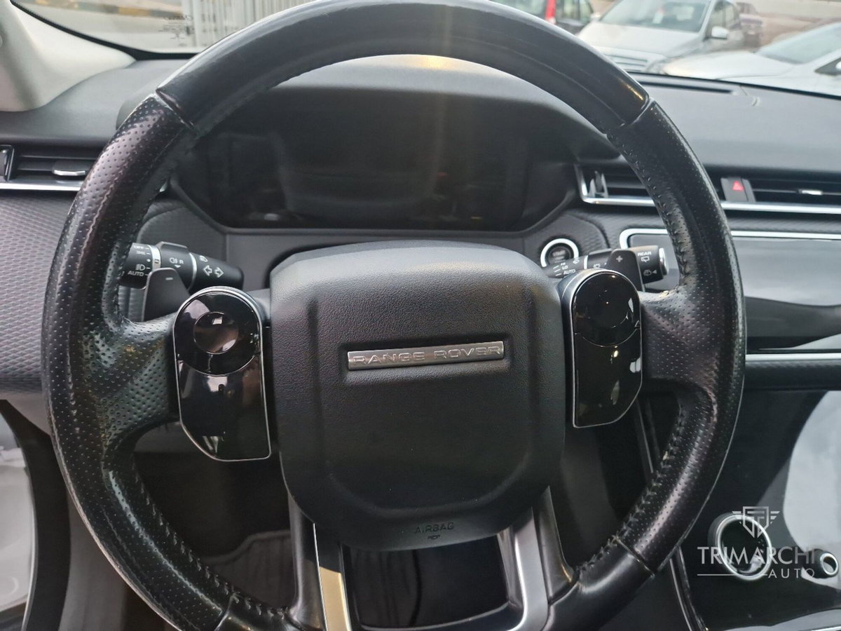Land Rover Range Rover Velar 2.0D I4 240 CV (11)