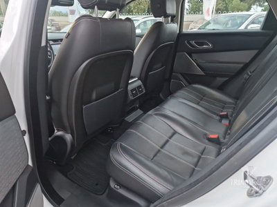 Land Rover Range Rover Velar 2.0D I4 240 CV (13)