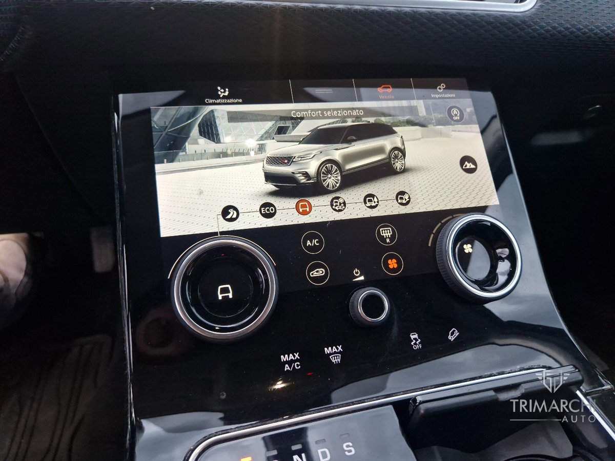 Land Rover Range Rover Velar 2.0D I4 240 CV (15)