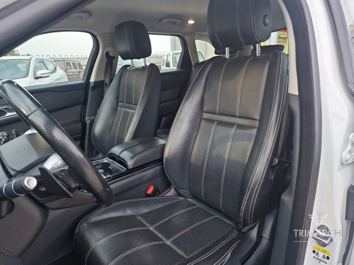 Land Rover Range Rover Velar 2.0D I4 240 CV (9)