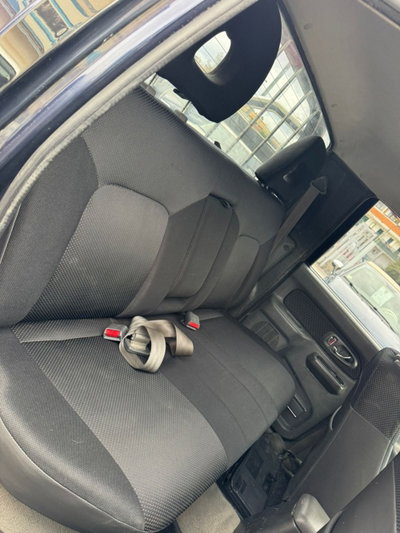 Mitsubishi L200 2.5 TD cat 4WD Double Cab Intense (11)