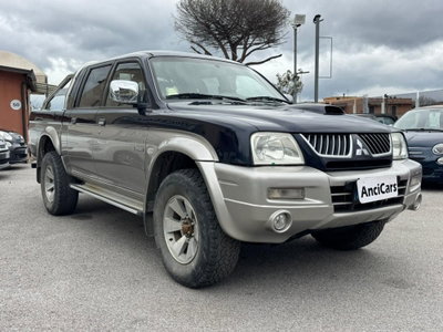 Mitsubishi L200 2.5 TD cat 4WD Double Cab Intense (2)