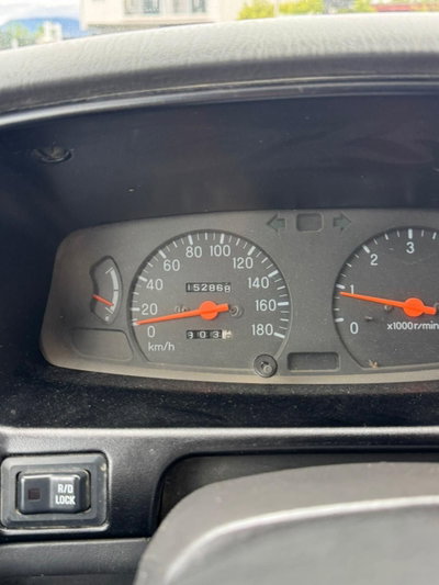 Mitsubishi L200 2.5 TD cat 4WD Double Cab Intense (8)