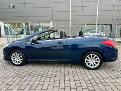 Peugeot 308 Cabrio 1.6 HDi 112CV CC Féline (2)