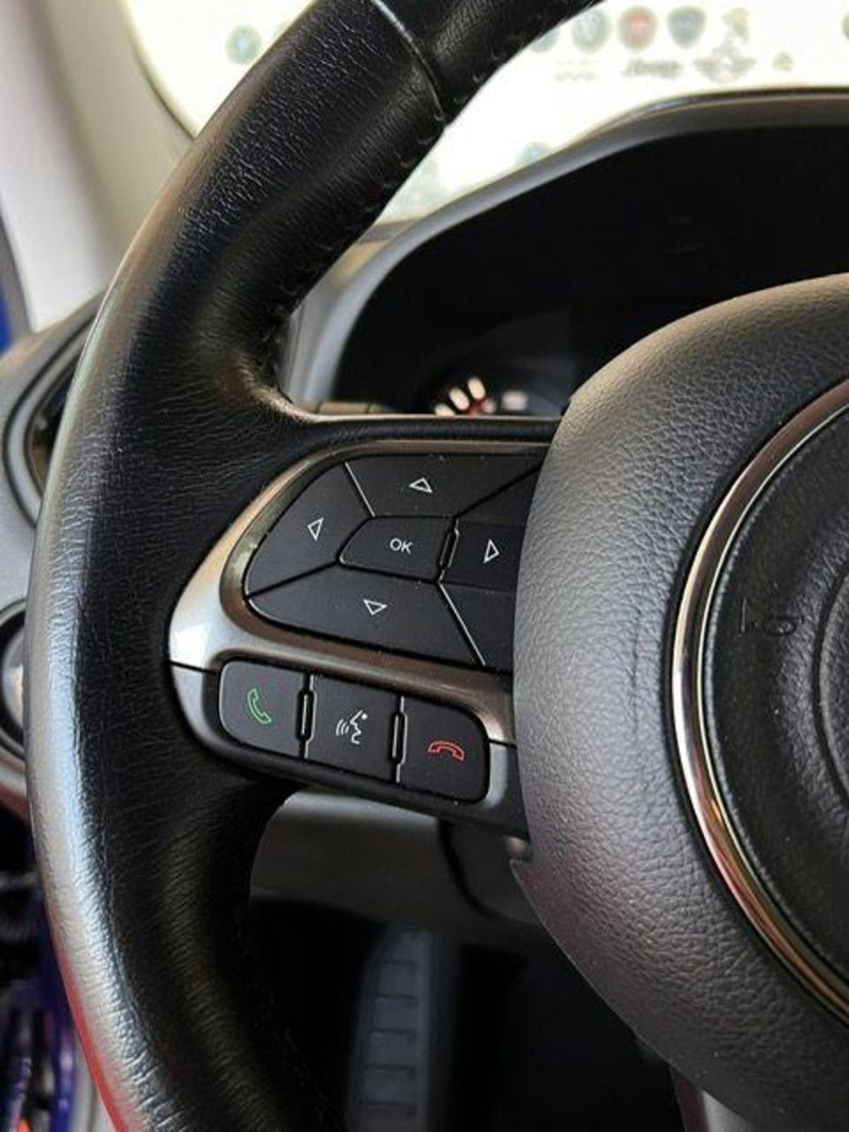 Jeep Renegade 1.3 T4 190CV PHEV 4xe AT6 Limited (16)
