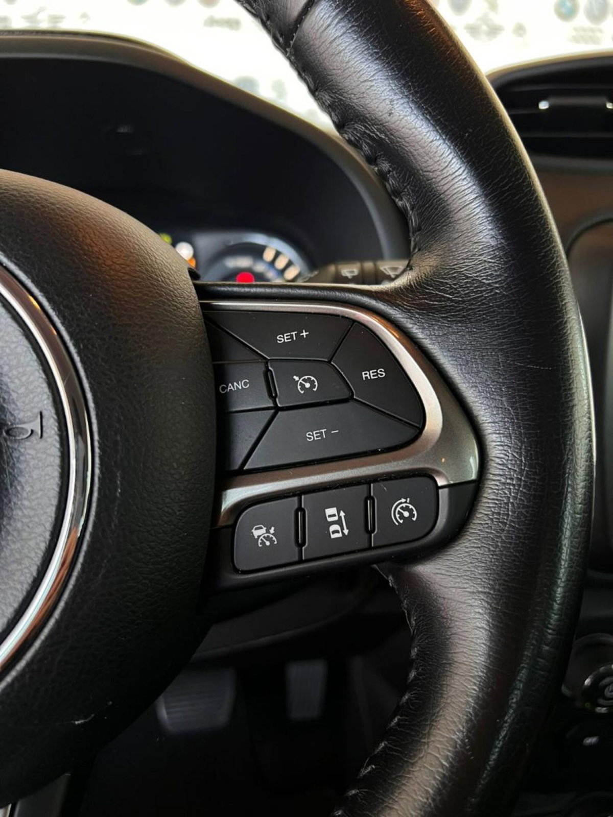 Jeep Renegade 1.3 T4 190CV PHEV 4xe AT6 Limited (17)
