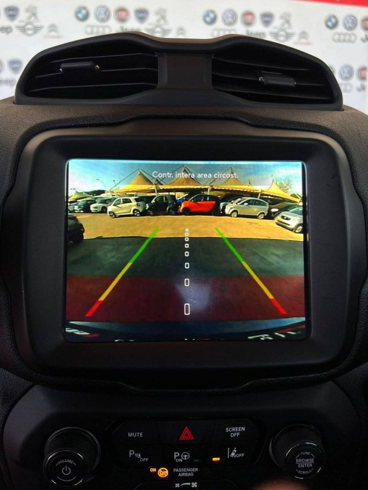Jeep Renegade 1.3 T4 190CV PHEV 4xe AT6 Limited (18)
