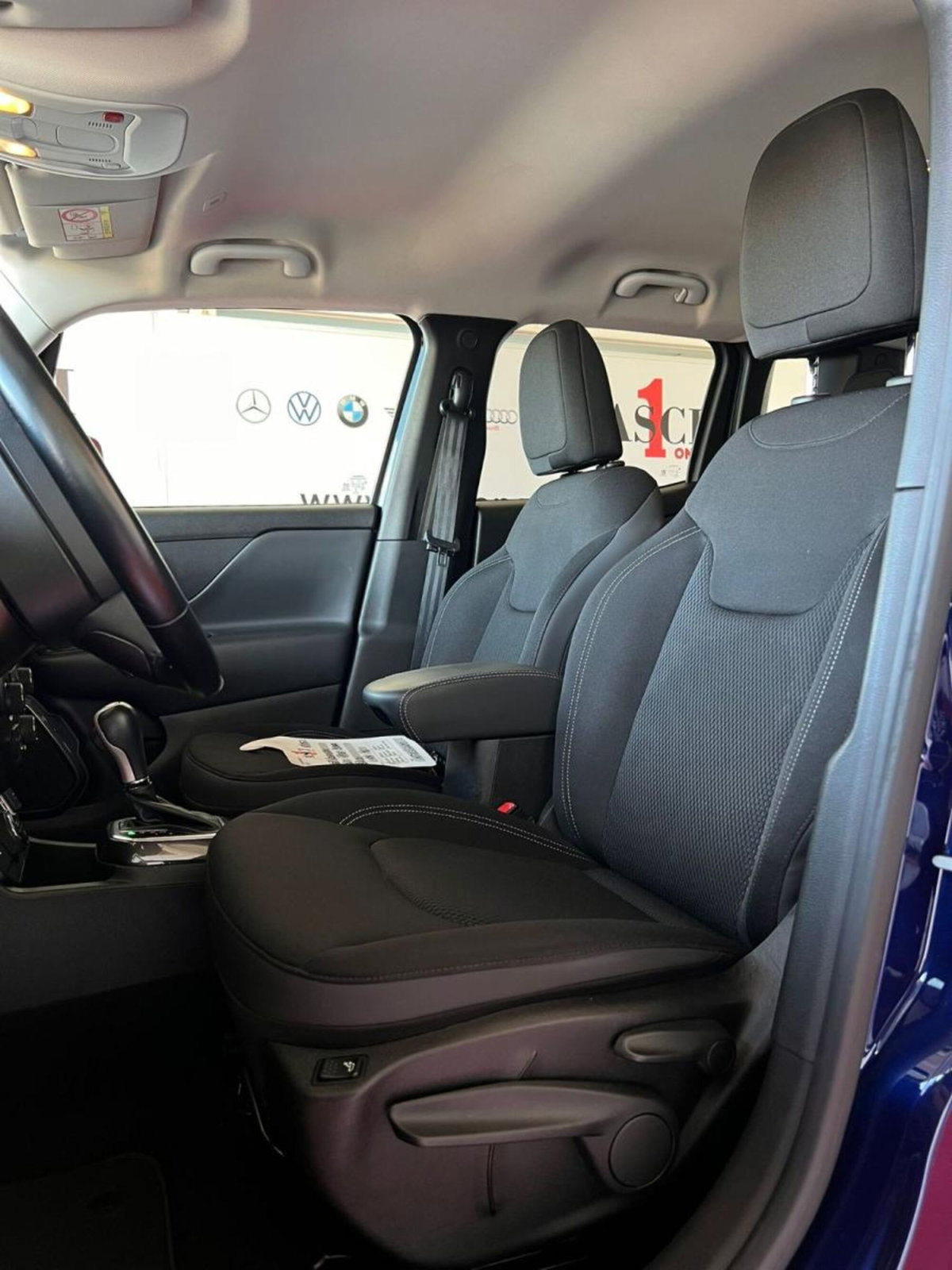 Jeep Renegade 1.3 T4 190CV PHEV 4xe AT6 Limited (5)