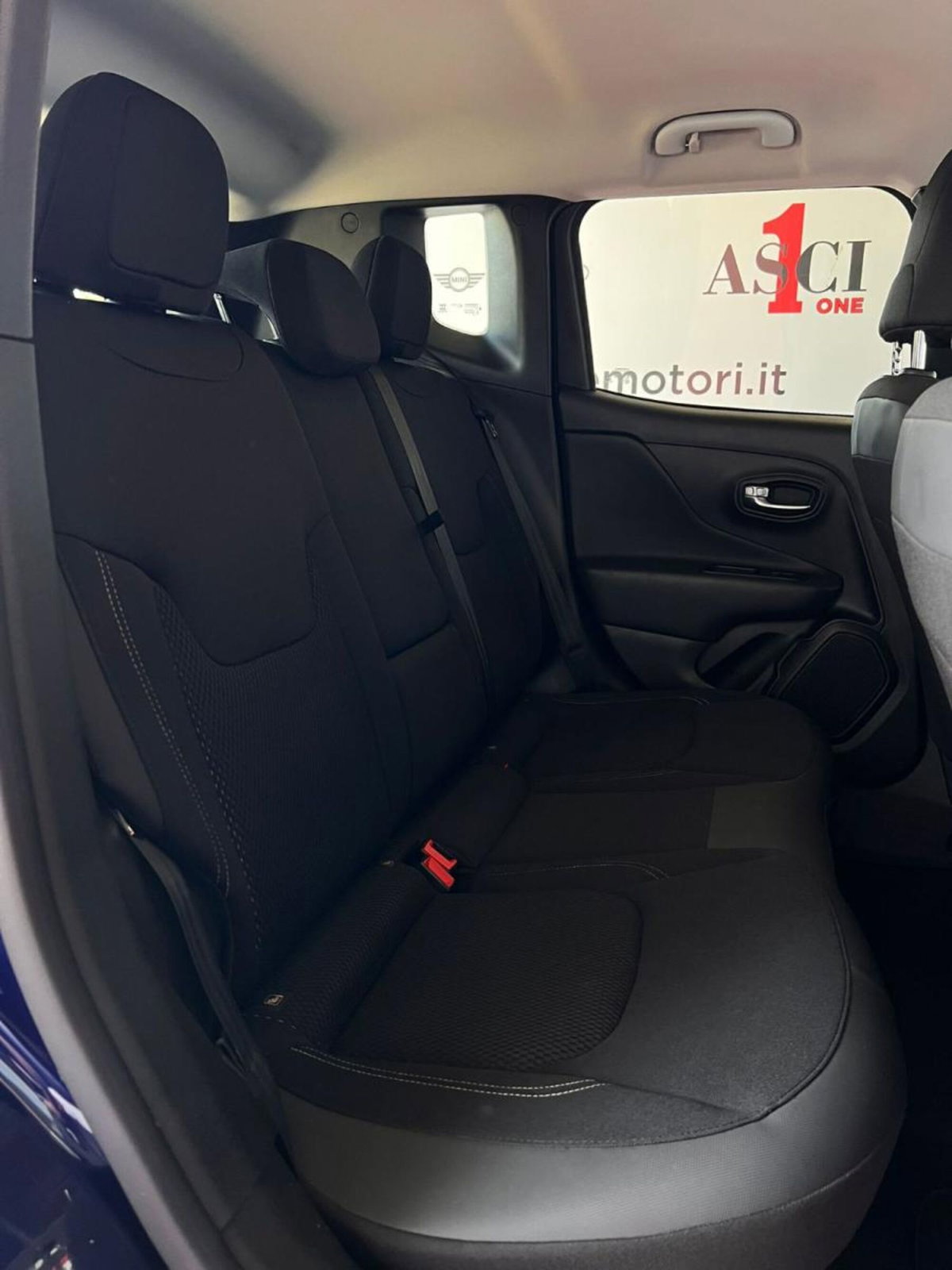 Jeep Renegade 1.3 T4 190CV PHEV 4xe AT6 Limited (6)