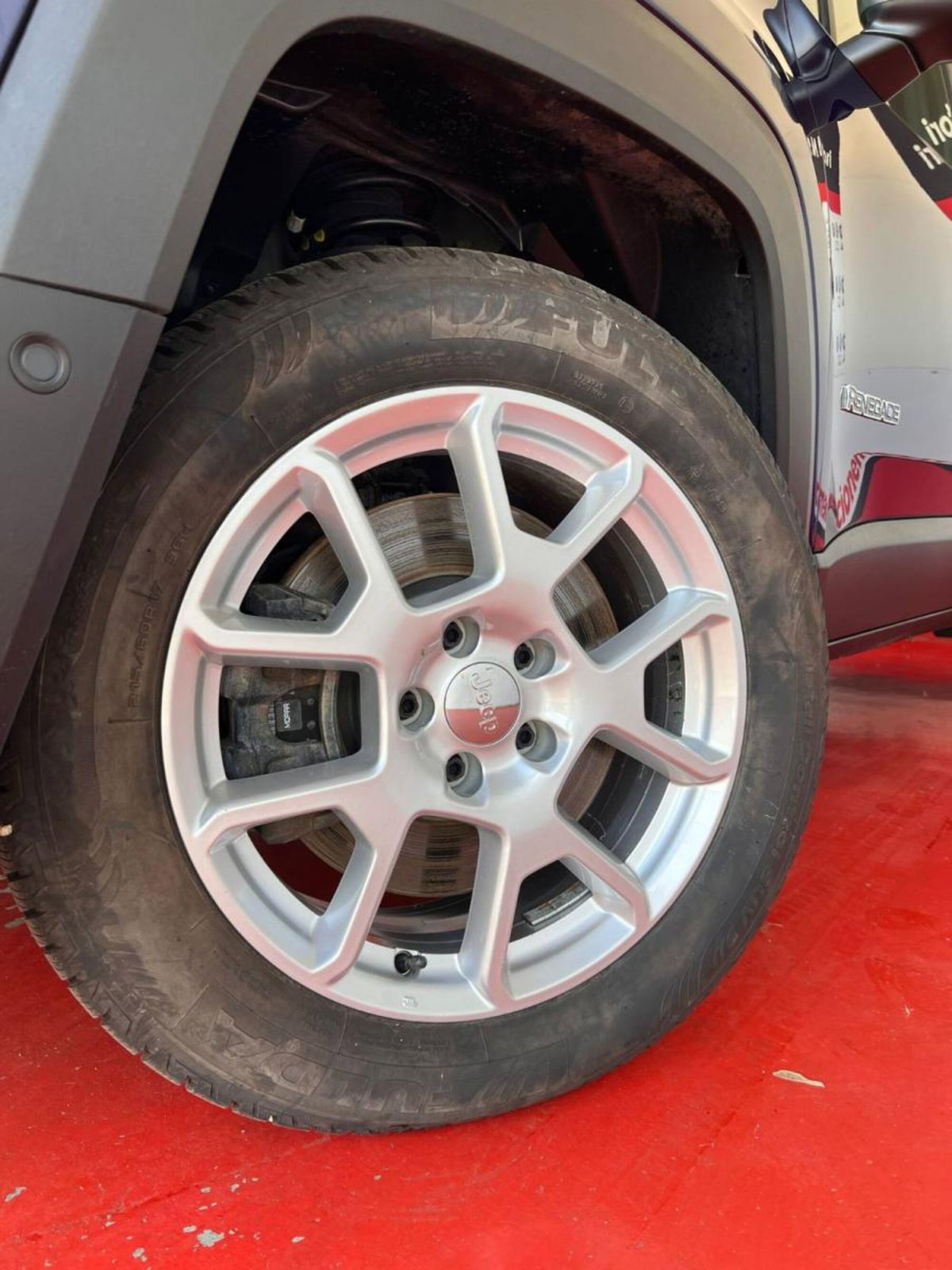 Jeep Renegade 1.3 T4 190CV PHEV 4xe AT6 Limited (7)