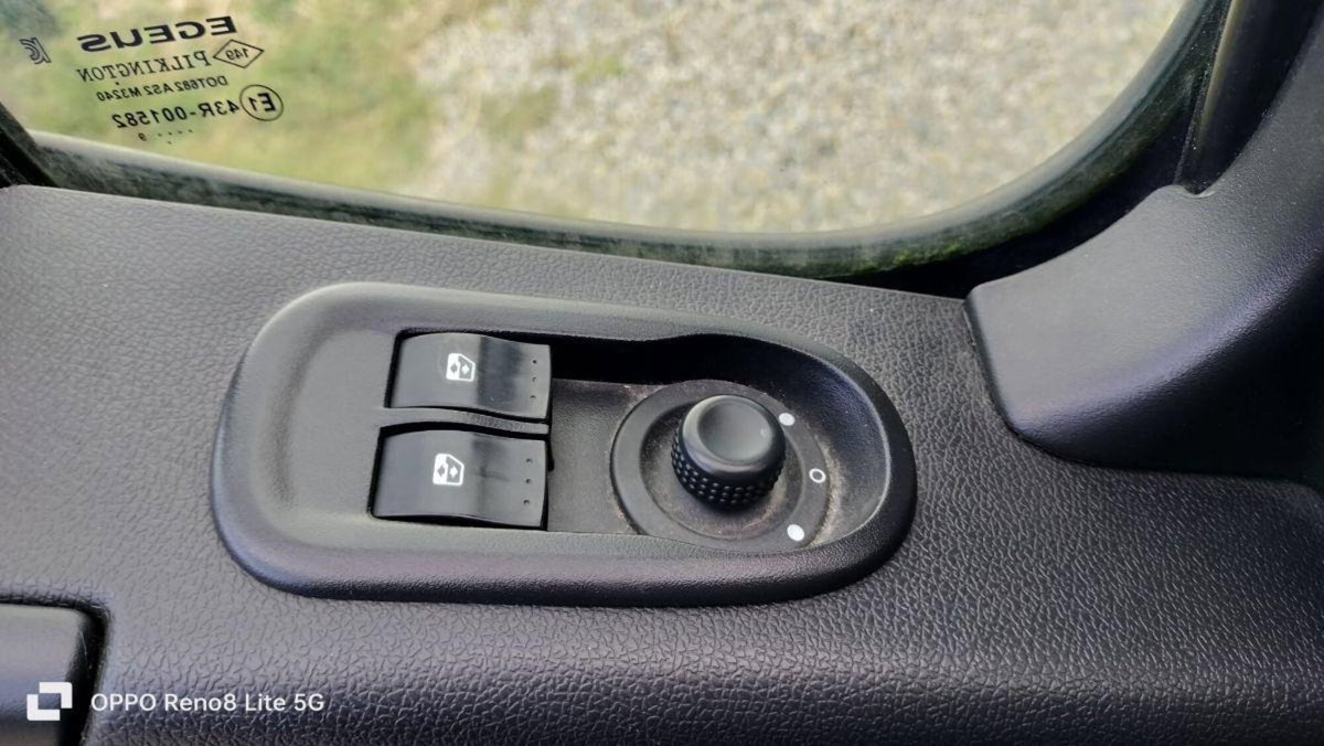 Renault Master Furgone Prop. 130.35 3.0 dCi PL Furgone Ice (18)