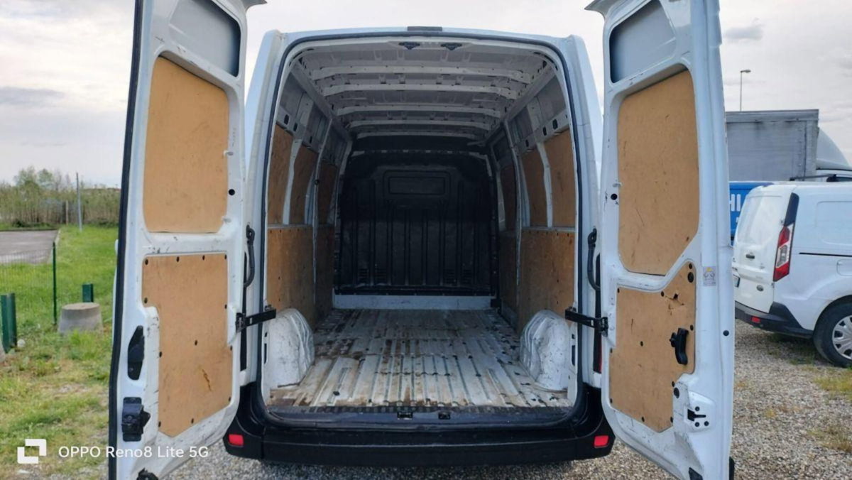 Renault Master Furgone Prop. 130.35 3.0 dCi PL Furgone Ice (8)