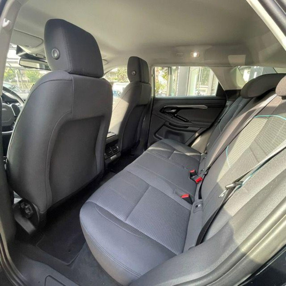 Land Rover Range Rover Evoque 2.0D I4 180 CV AWD Auto HSE (5)