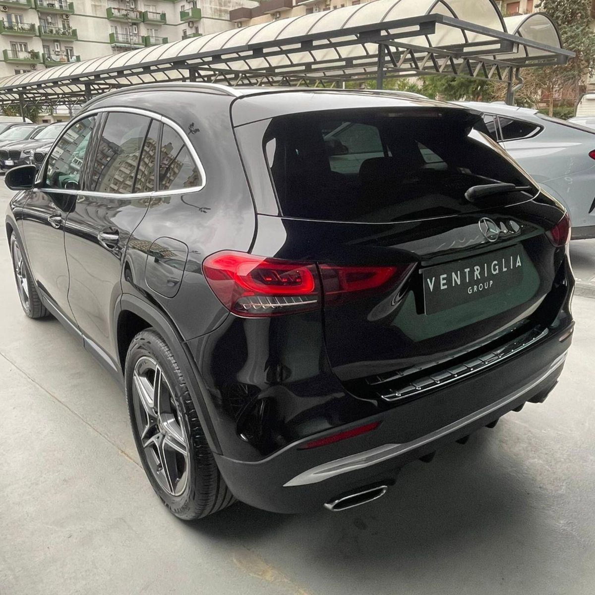 Mercedes-Benz GLA SUV 180 d Automatic Premium (3)