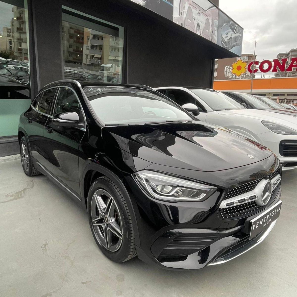 Mercedes-Benz GLA SUV 180 d Automatic Premium (4)
