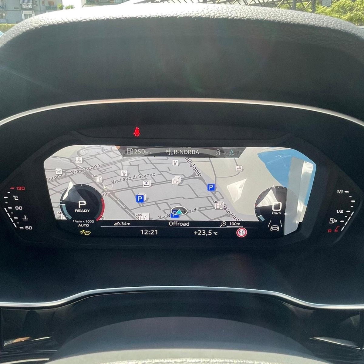 Audi Q3 Sportback 40 TDI quattro S tronic Business Plus (14)
