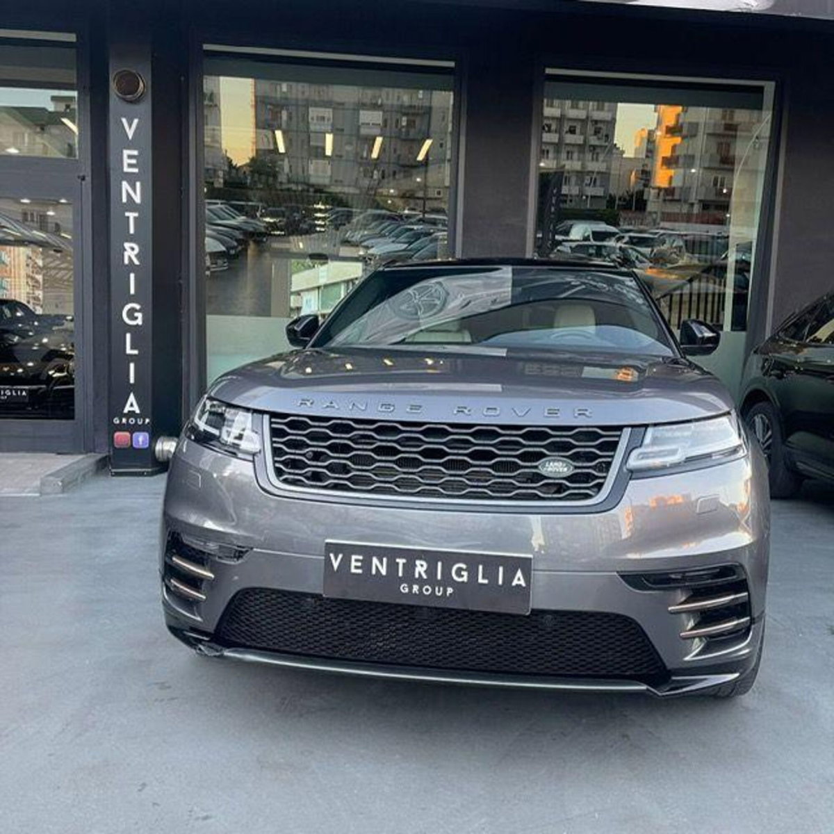 Land Rover Range Rover Velar 2.0D I4 240 CV R-Dynamic SE