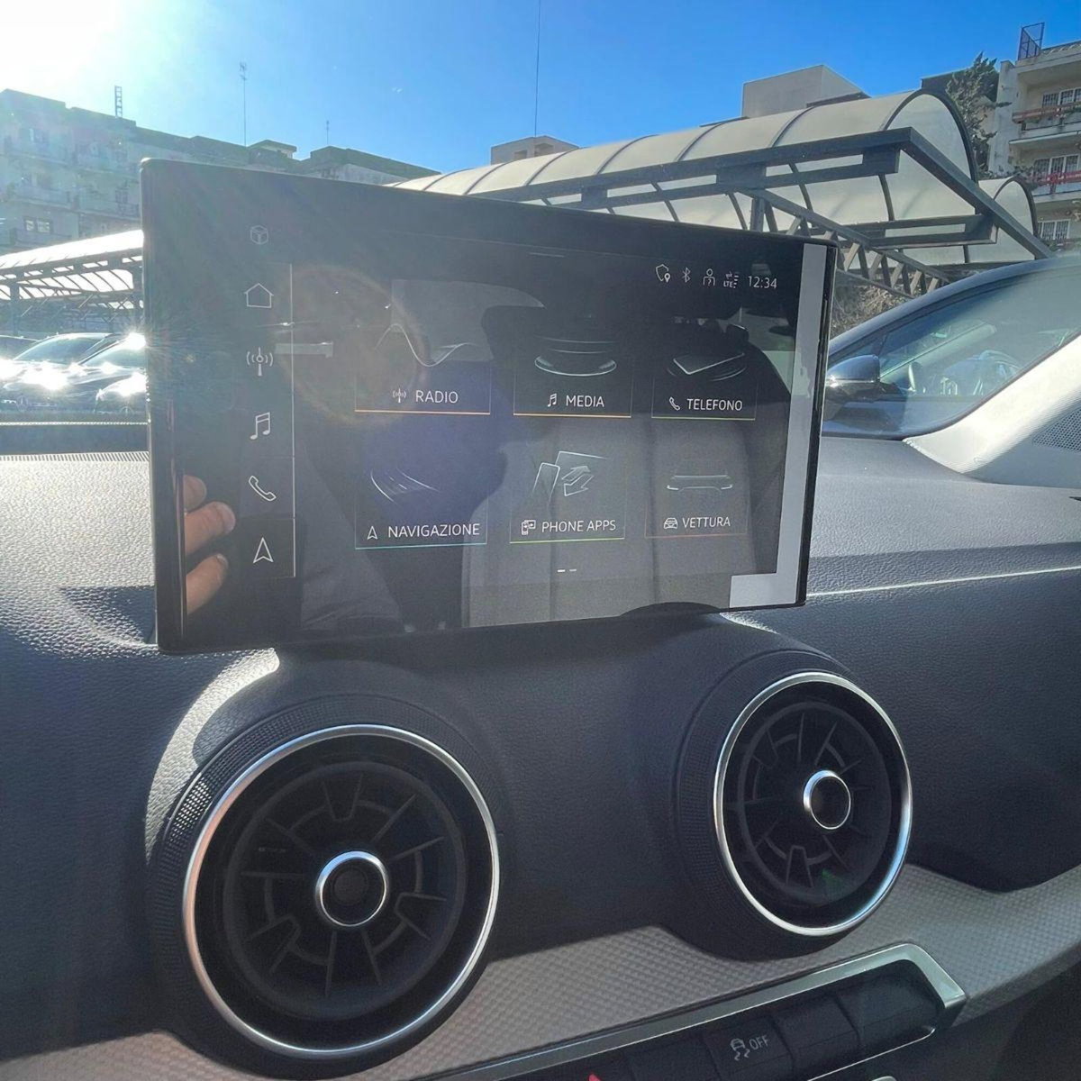 Audi Q2 Q2 35 TDI S tronic Business (8)