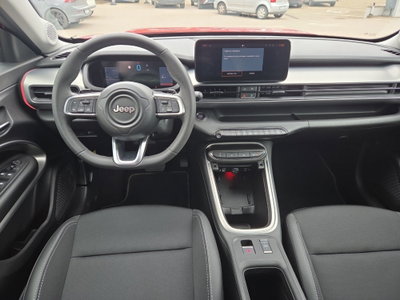 Jeep Avenger 1.2 turbo e-hybrid mhev Summit fwd 110cv edct6 (10)